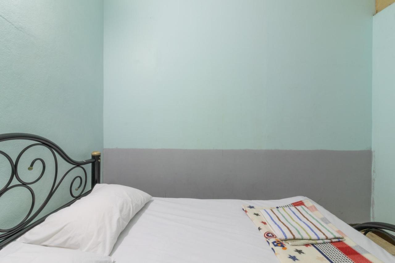 7 Holder Guesthouse Bangkok Exterior photo